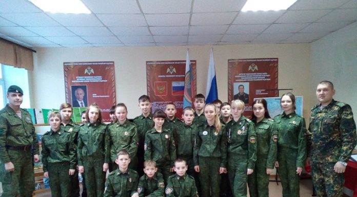В Рубцовске юные казаки посетили в/ч 6720