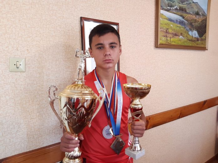 Боксер