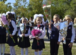 Здравствуй, школа! 1100 первоклассников Рубцовска готовятся к первому звонку