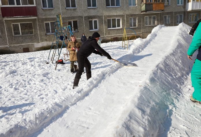 снежная горка