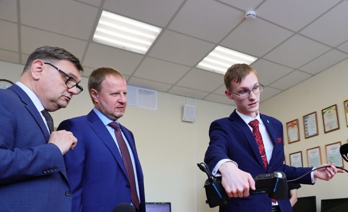 томенко1