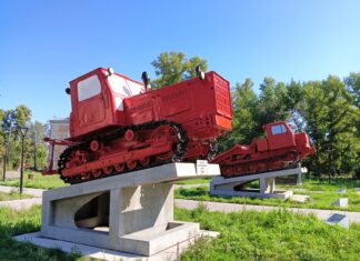 Администрация Рубцовска выиграла суд против компании «Циркус», которая в ходе благоустройства сквера продала мэрии ее же трактор