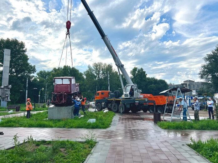 трактор_сквер_демонтаж
