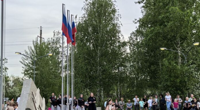 «Свеча Памяти» в сквере Победы в Рубцовске
