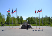 В сквер Победы в Рубцовске возвращается полноценное освещение: ремонт выходит на финишную прямую