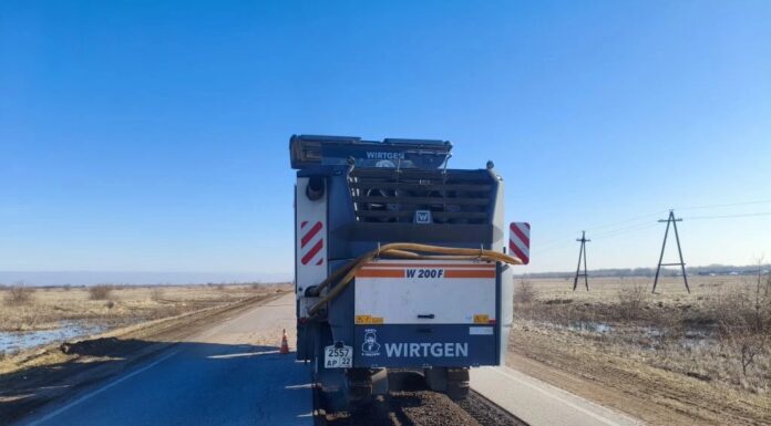 Начался ремонт старой барнаульской трассы, дорога в краевой центр и на автокросс станет комфортнее