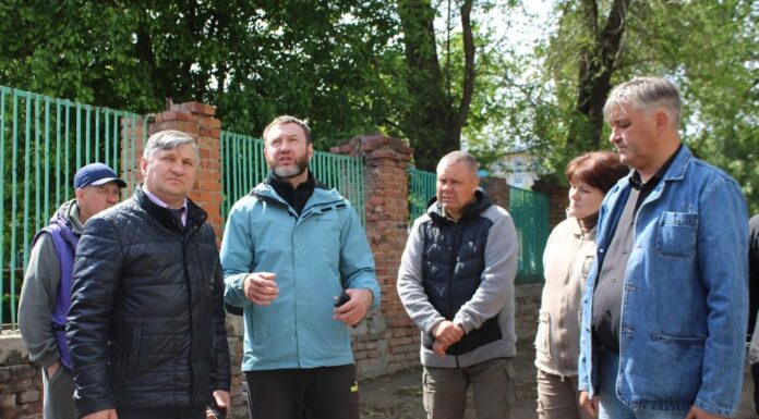 Игорь Башмаков проинспектировал ход работ по капитальному ремонту лицея №6: что уже сделано
