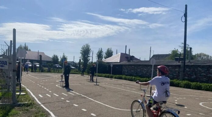 В Рубцовске при поддержке дорожников обновили автогородок для обучения детей ПДД