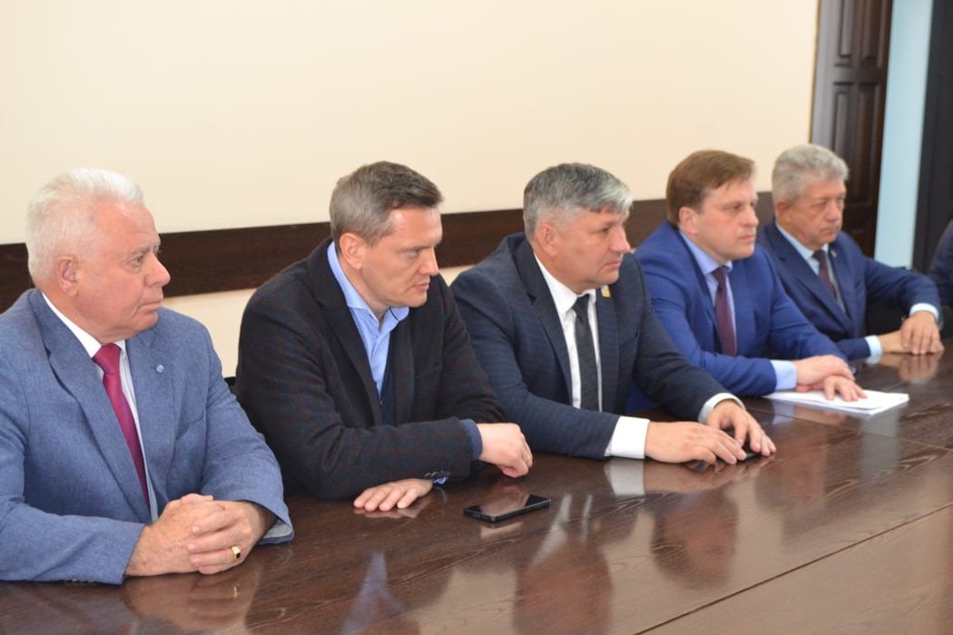 совещание-бессарабов-попов-башмаков-2