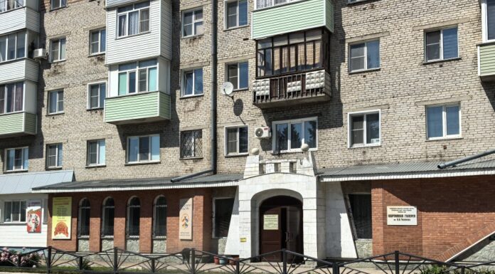 «Диалог со временем»: в картинной галерее Рубцовска продолжается выставка работ барнаульских художников