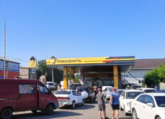 Теперь по номерам: с 16 июля в Рубцовске вводят особый порядок продажи бензина