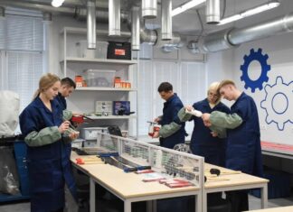 Порядка 11 тысяч абитуриентов поступили на бюджетные места в техникумы и колледжи Алтайского края