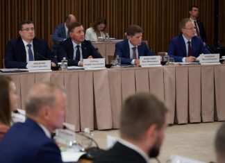 Губернатор Алтайского края Виктор Томенко принял участие в совещании по развитию туризма и индустрии гостеприимства в Российской Федерации