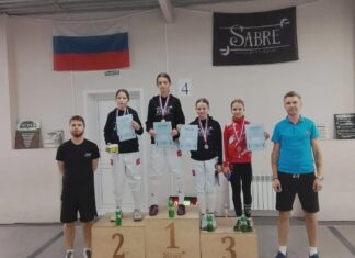 Рубцовские фехтовальщики завоевали золото, серебро и бронзу на краевом турнире